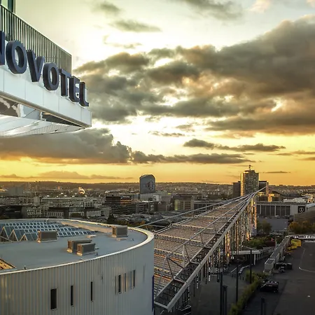 Novotel Porte Versailles 4*
