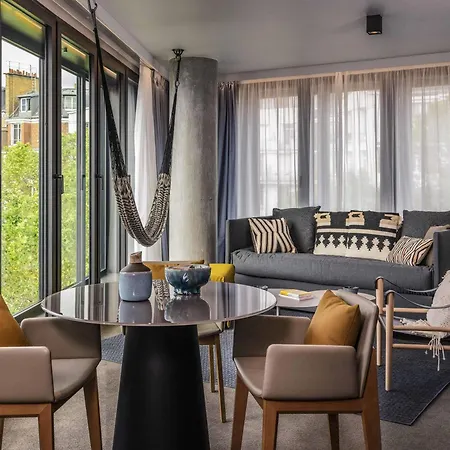 Novotel Porte Versailles Hotel 4*