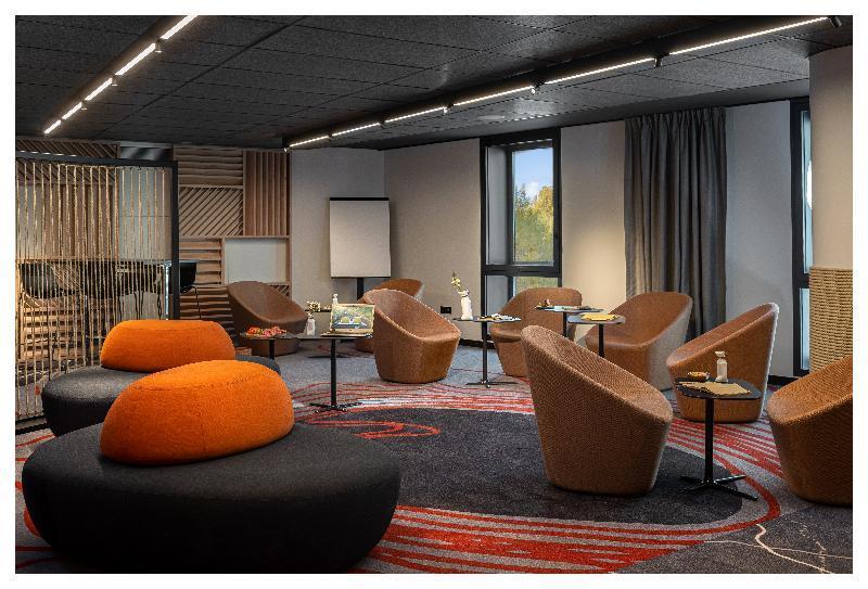 Novotel Porte Versailles 4*
