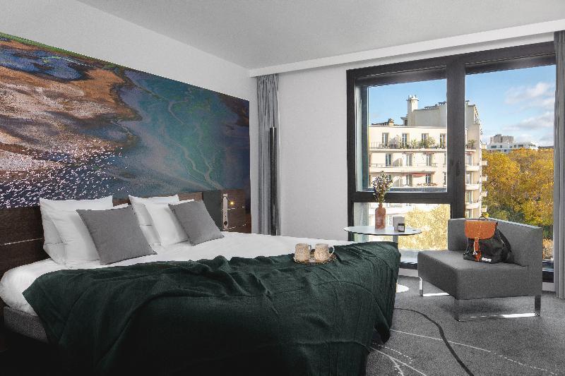 Novotel Porte Versailles 4*