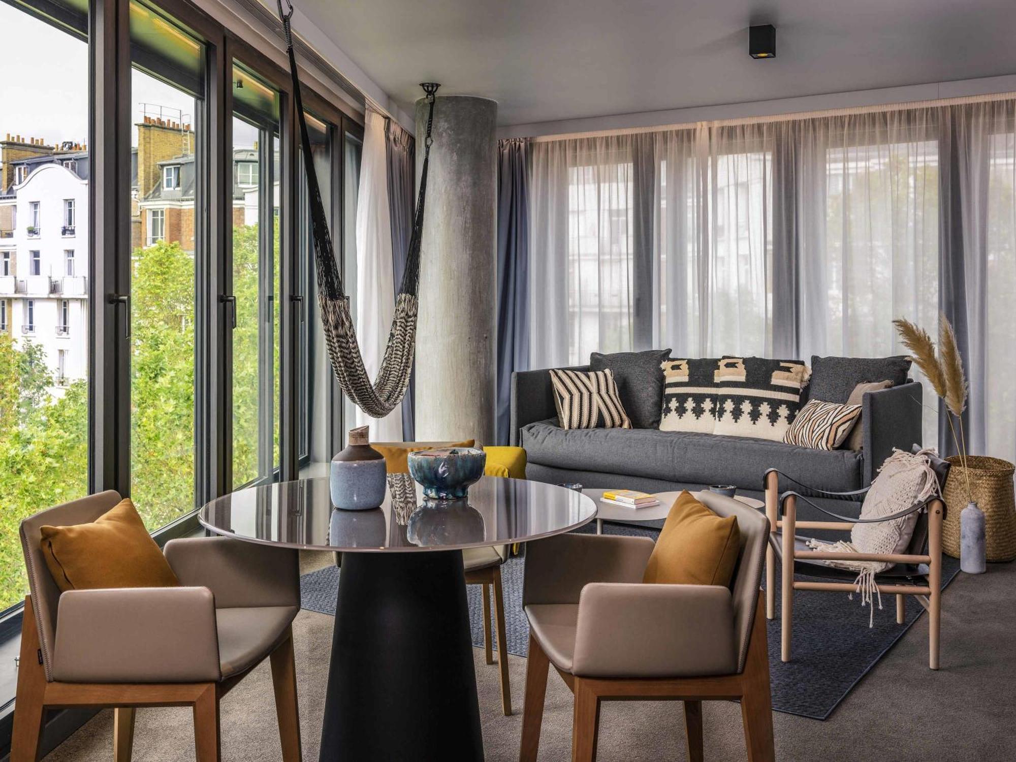 Novotel Porte Versailles Hotel 4*