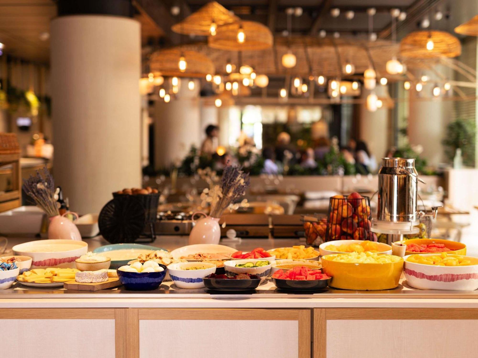 Hotel Novotel Porte Versailles 4*