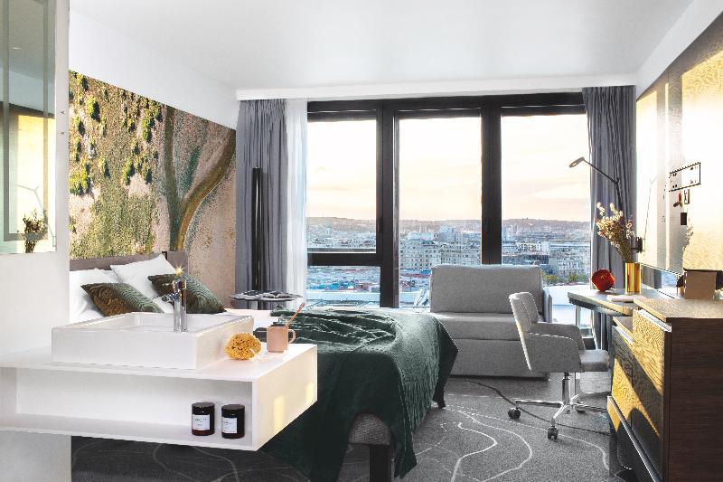 Novotel Porte Versailles Hotel 4*